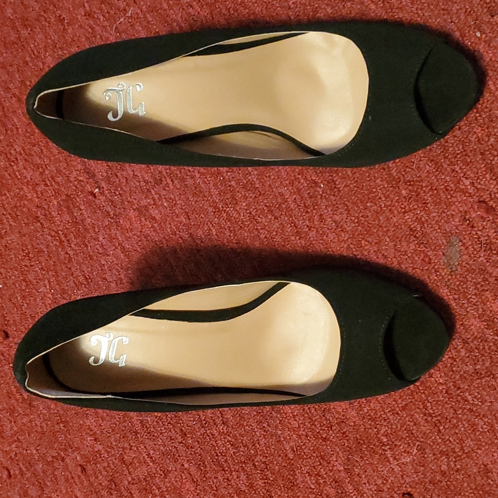 Women's shoes